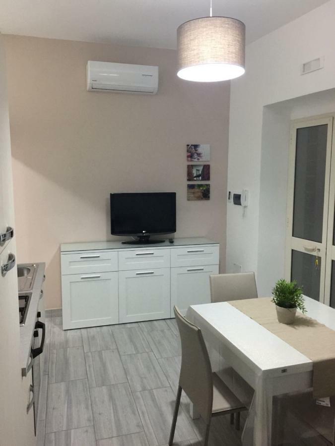 Apartamento Alloggio Tulipano Acerra Exterior foto